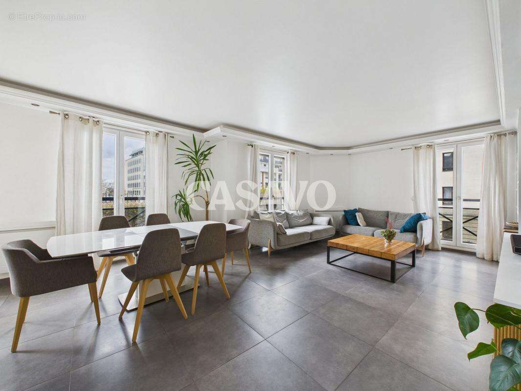 Appartement à CHARENTON-LE-PONT