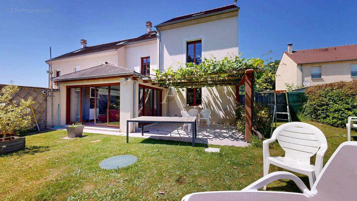 Maison à BREANCON