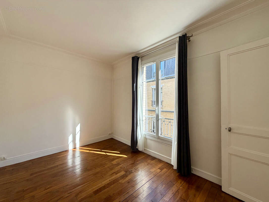 Appartement à PARIS-12E