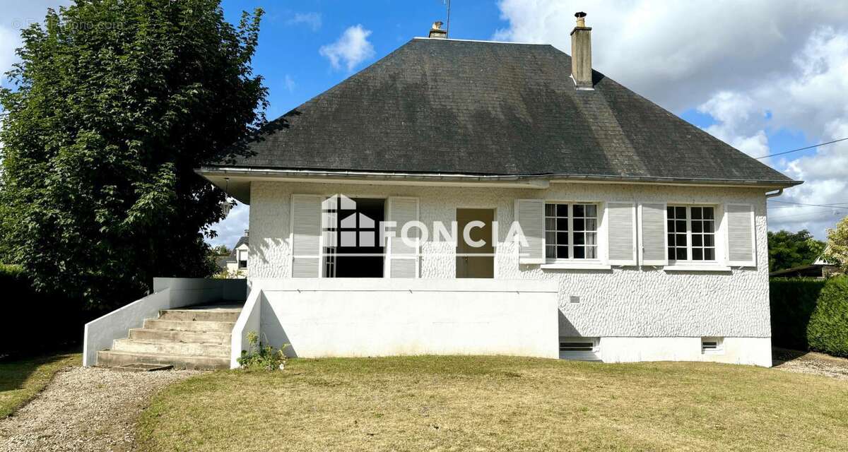 Maison à SAINT-HILAIRE-SAINT-MESMIN