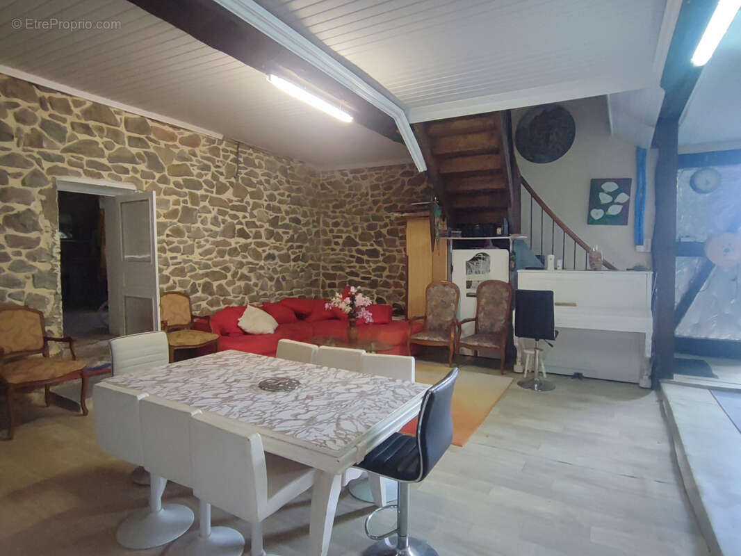 Maison à LA REDORTE