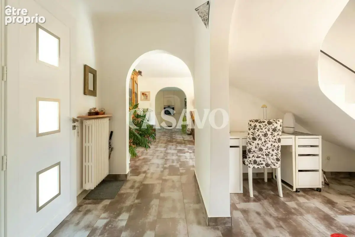 Vente Maison 6 pièces de 210m² - 13090 Éguilles - photo 8