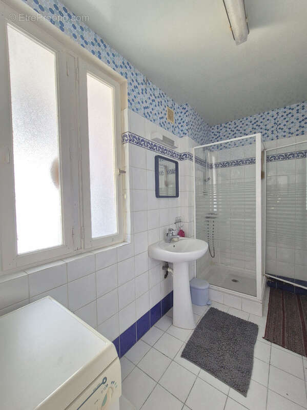 Maison à rénover avec fort potentiel et beau Terrain ! - photo 8