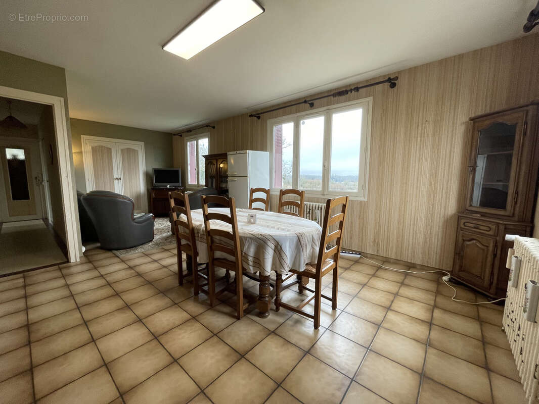 Maison à NEUVY-SUR-LOIRE