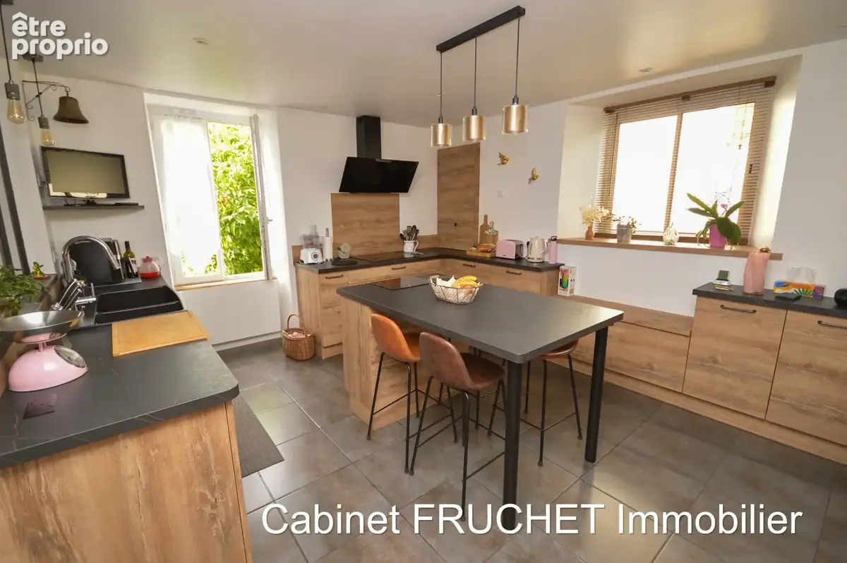 15 minutes de CHANTONNAY et de SAINT-JEAN-D'HERMINE - Très jolie maison de caractère - photo 8