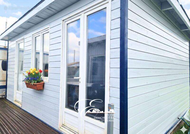 Terrain à OYE-PLAGE