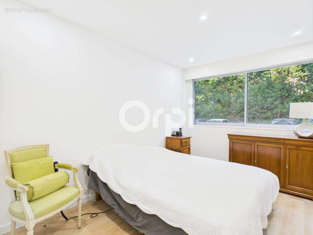 Appartement à MANDELIEU-LA-NAPOULE