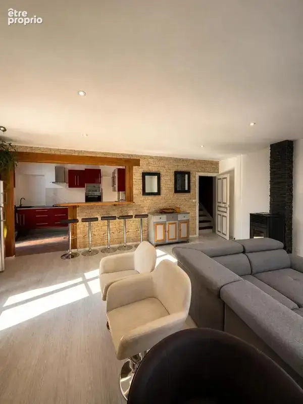 Maison de 5 pièces de 94 m² à Venarey-les-Laumes - photo 2
