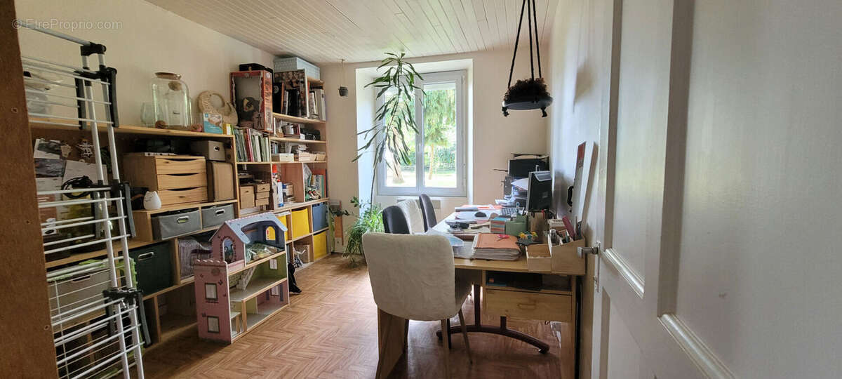 Maison à GENNES-SUR-SEICHE