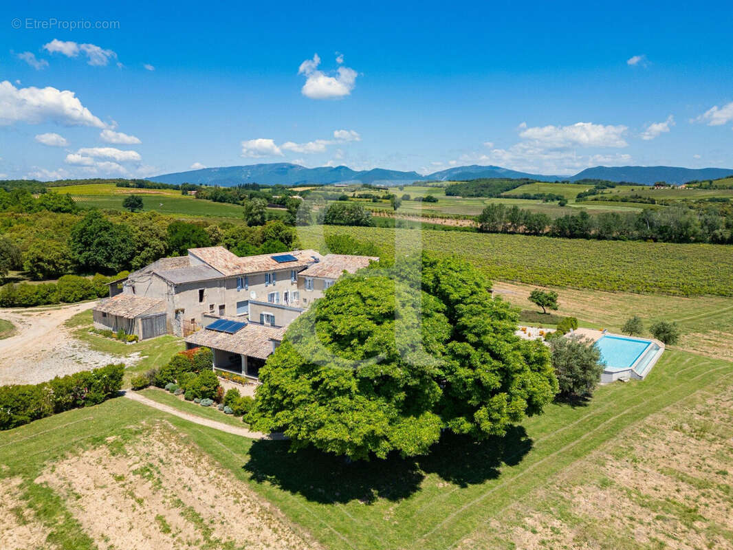 Maison à VAISON-LA-ROMAINE