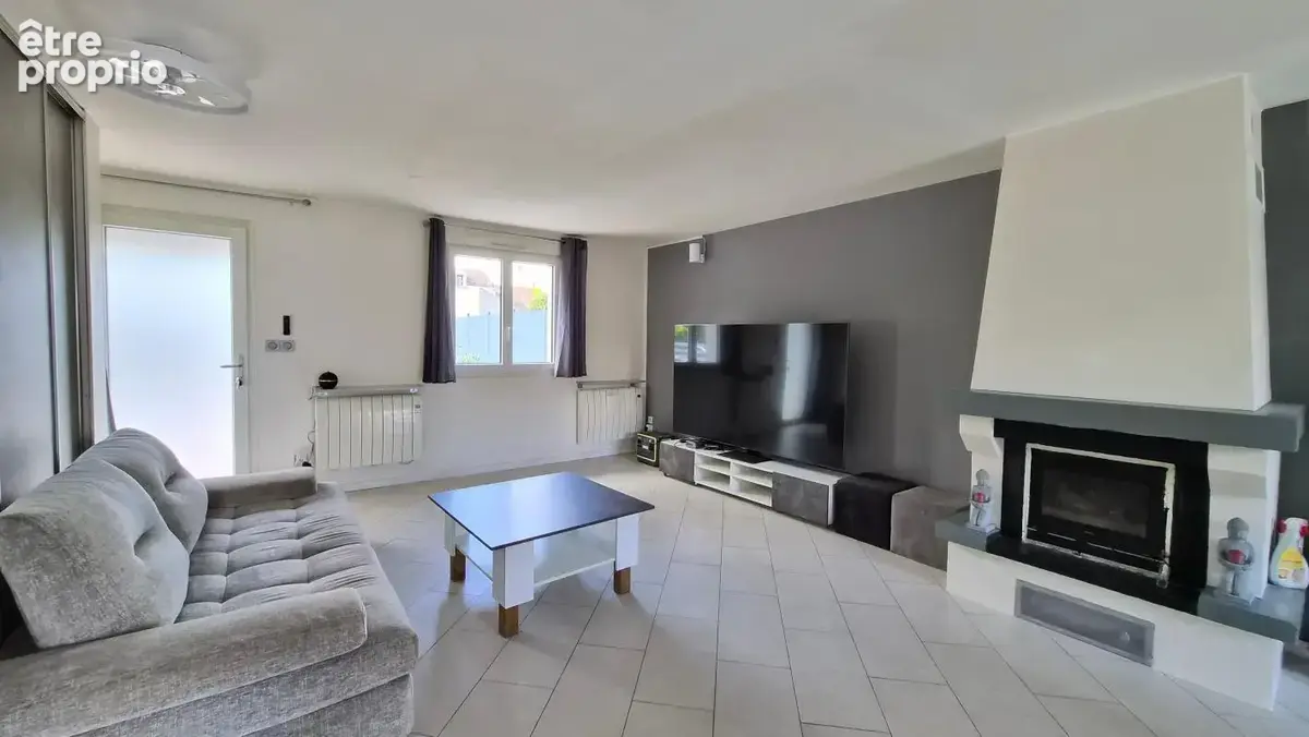 T7 de 137.5 m², vie de plain pied, terrain 735 m², garage - photo 6