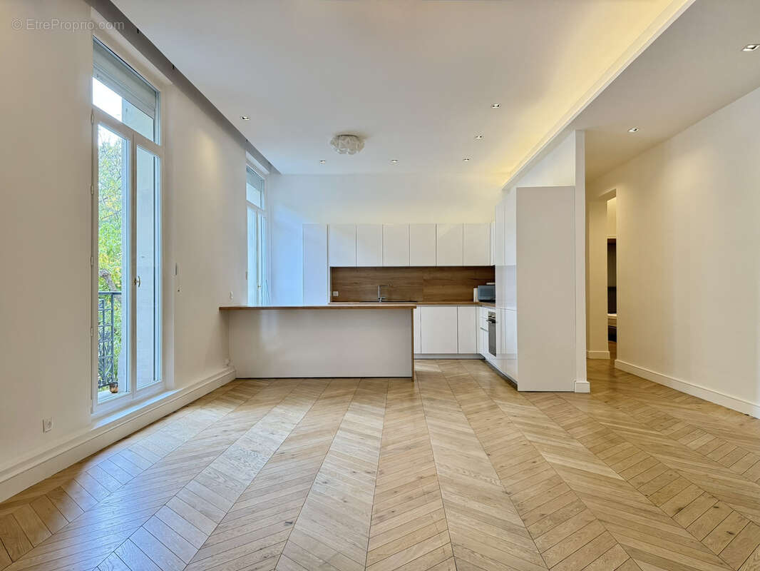 Appartement à MARSEILLE-8E