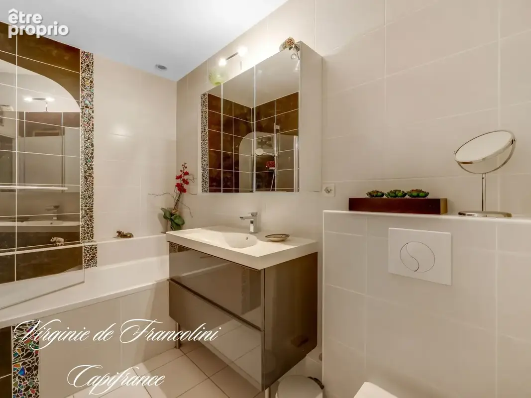 Le Plessis-Trévise-Maison 240 m2 au sol-Parcelle720m2-7 pièces-6 chambres-Luminosité-jardin-terrasse-garage-buanderie - photo 11