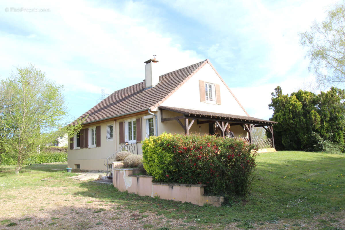 Maison à LA CHARITE-SUR-LOIRE