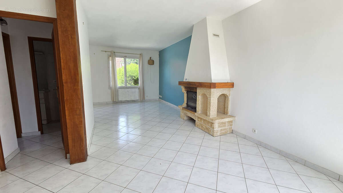 Maison à VILLECRESNES