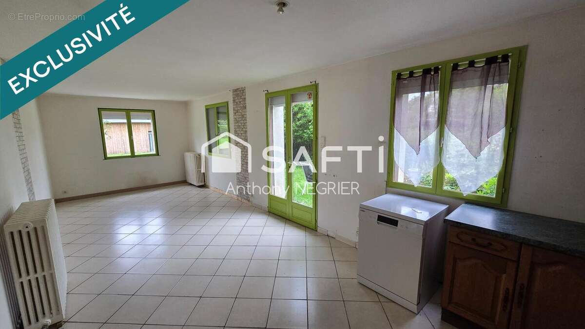 Maison 97 m² à Messei  - photo 6