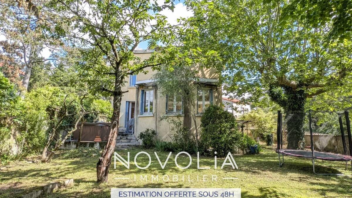 Maison à CALUIRE-ET-CUIRE