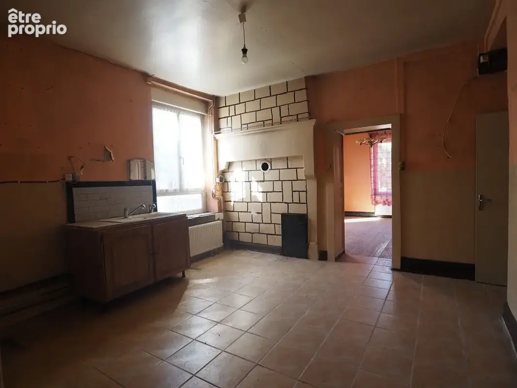 Maison de village - nombreuses dépendances - photo 11