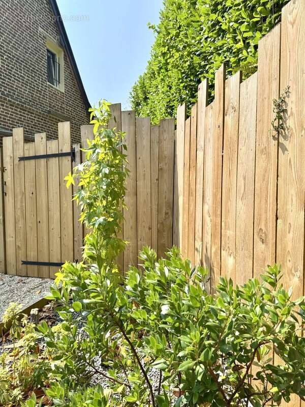 Maison 128 m² à Saint-Vaast-Dieppedalle  - photo 4