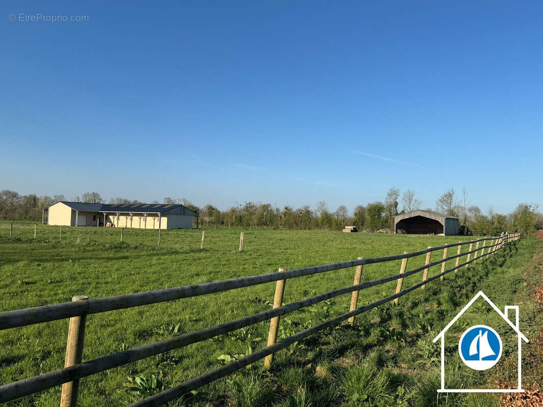 Maison 40 m² à Colombiers-Sur-Seulles  - photo 2