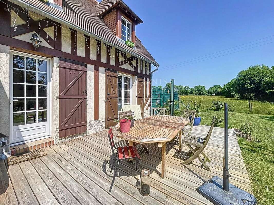 Maison à PONT-L&#039;EVEQUE