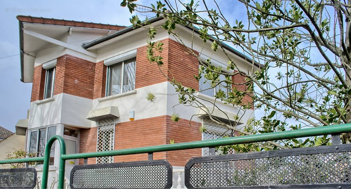 Maison à FONTENAY-SOUS-BOIS