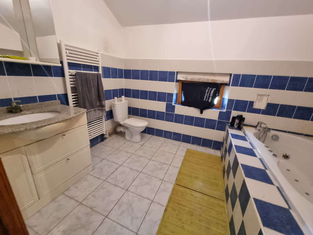 Maison à FRANCHEVILLE