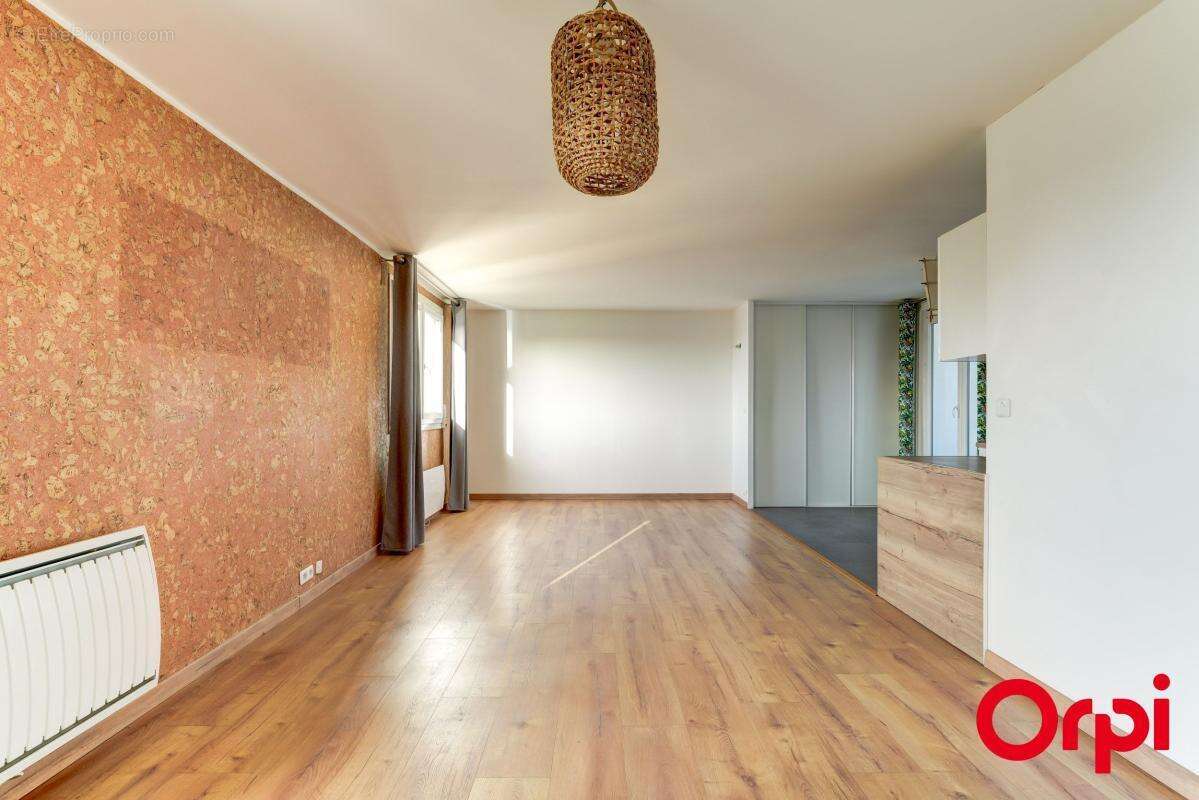 Appartement à VENISSIEUX