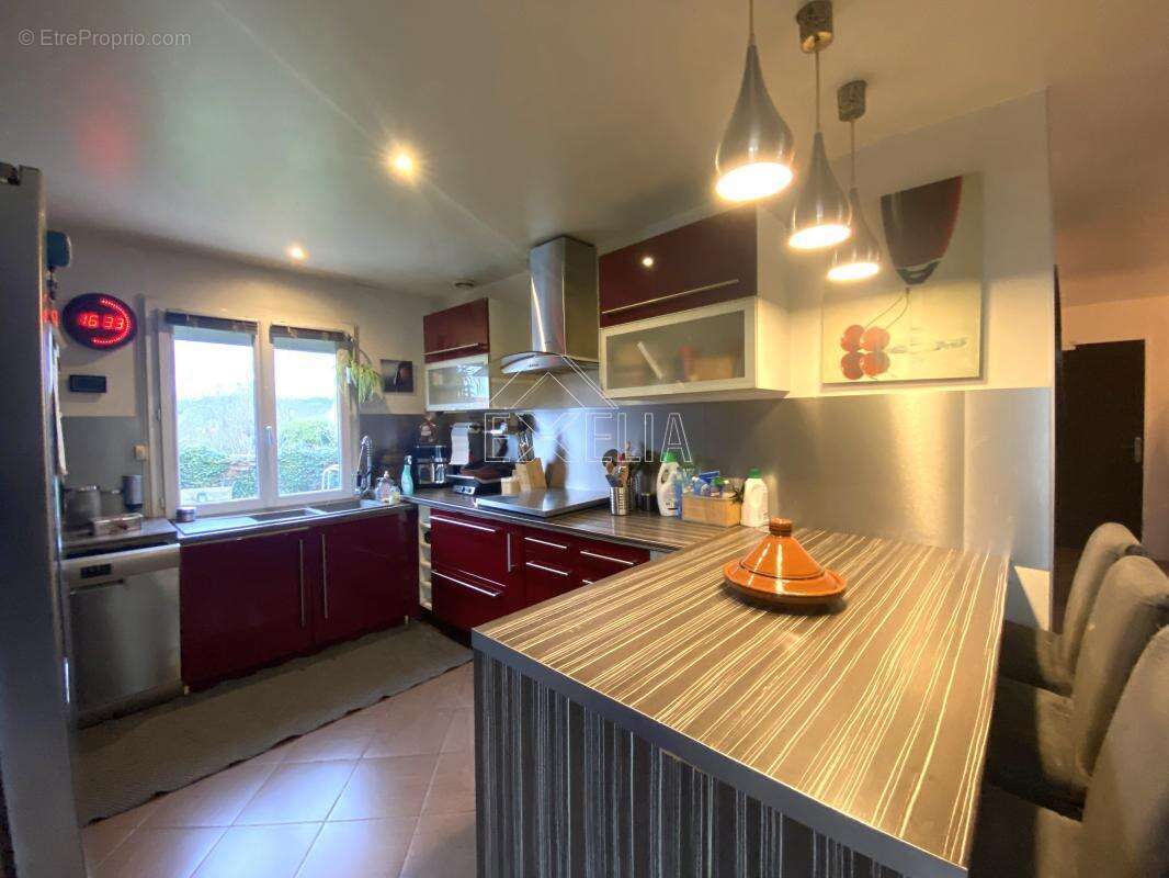 Maison à LIMETZ-VILLEZ