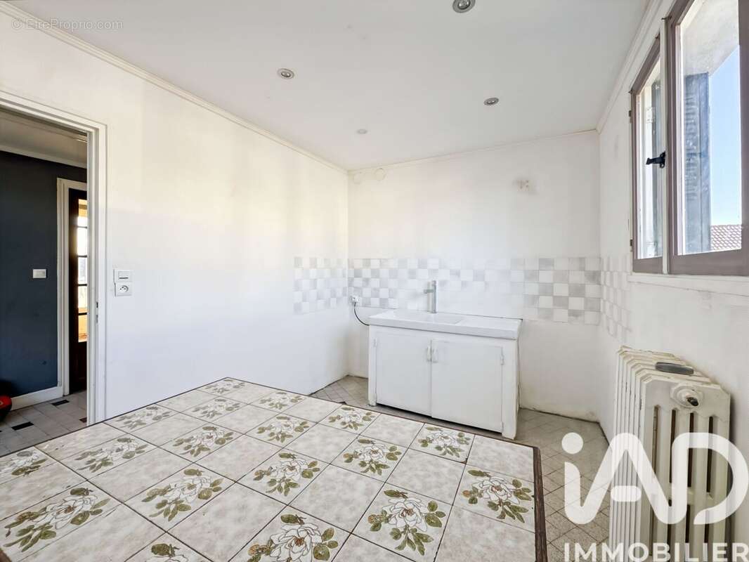 Photo 2 - Maison à JOIGNY