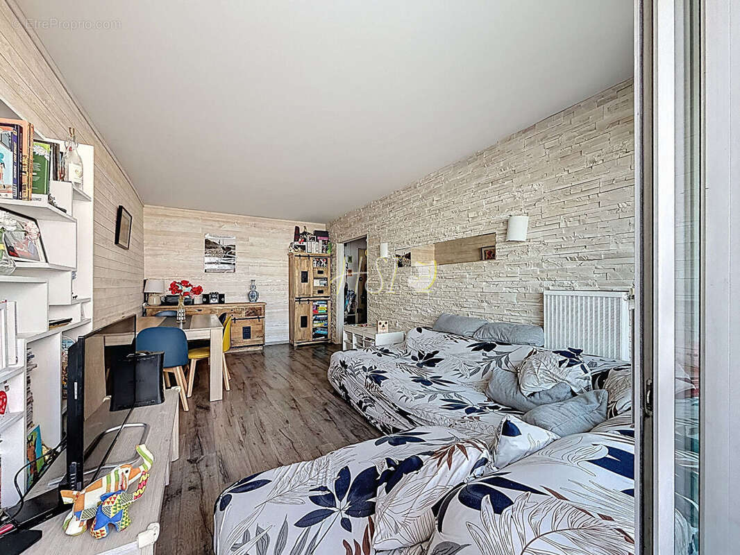 Appartement à COLOMBES