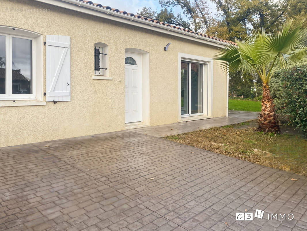 Maison à SAINT-HILAIRE