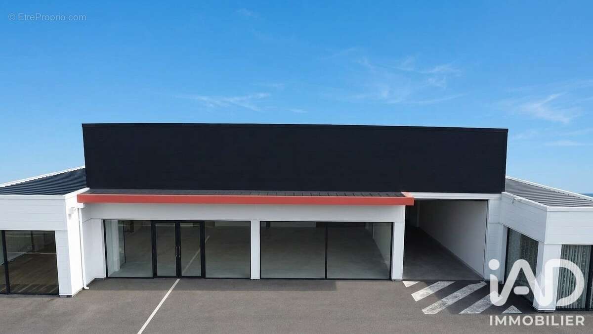 Commerce 558 m² à Parentis-En-Born  - photo 2