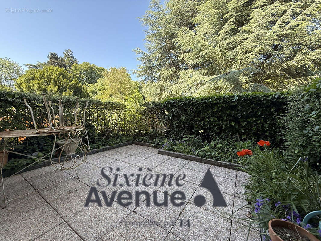 Appartement à SAINT-CYR-SUR-LOIRE