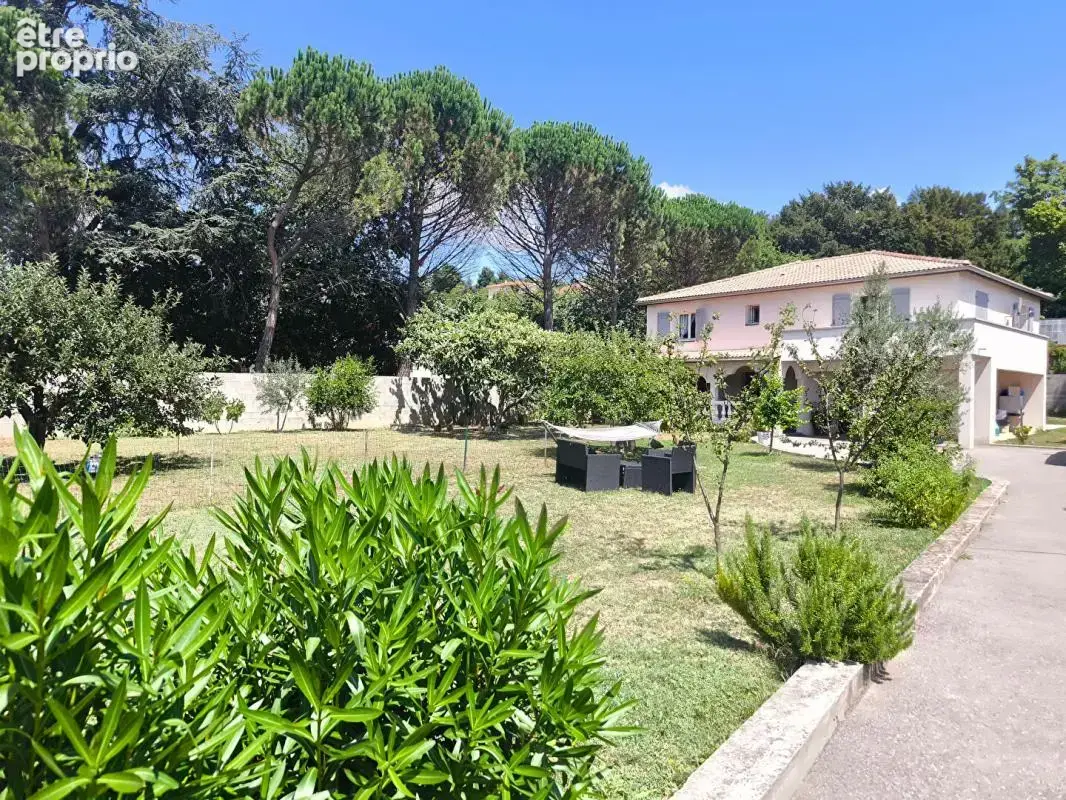 Maison à LE PEAGE-DE-ROUSSILLON
