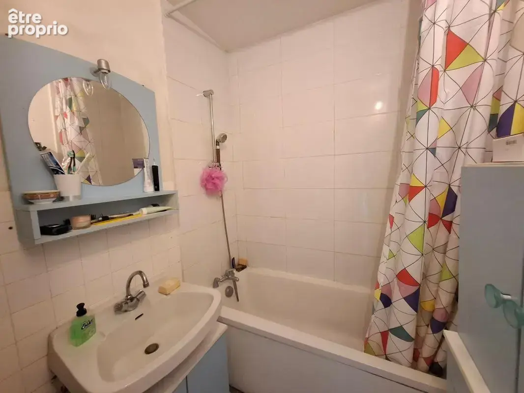 A VENDRE - T3 de 67 m² proche tram et commerces - photo 7