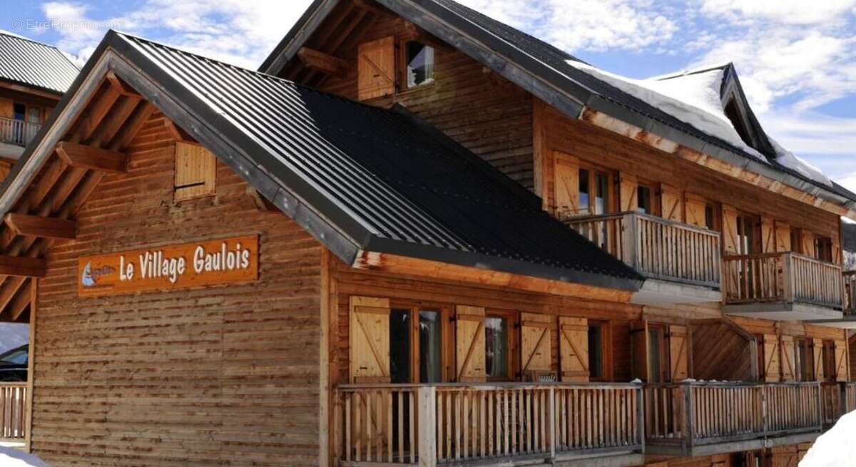 Appartement à SAINT-FRANCOIS-LONGCHAMP