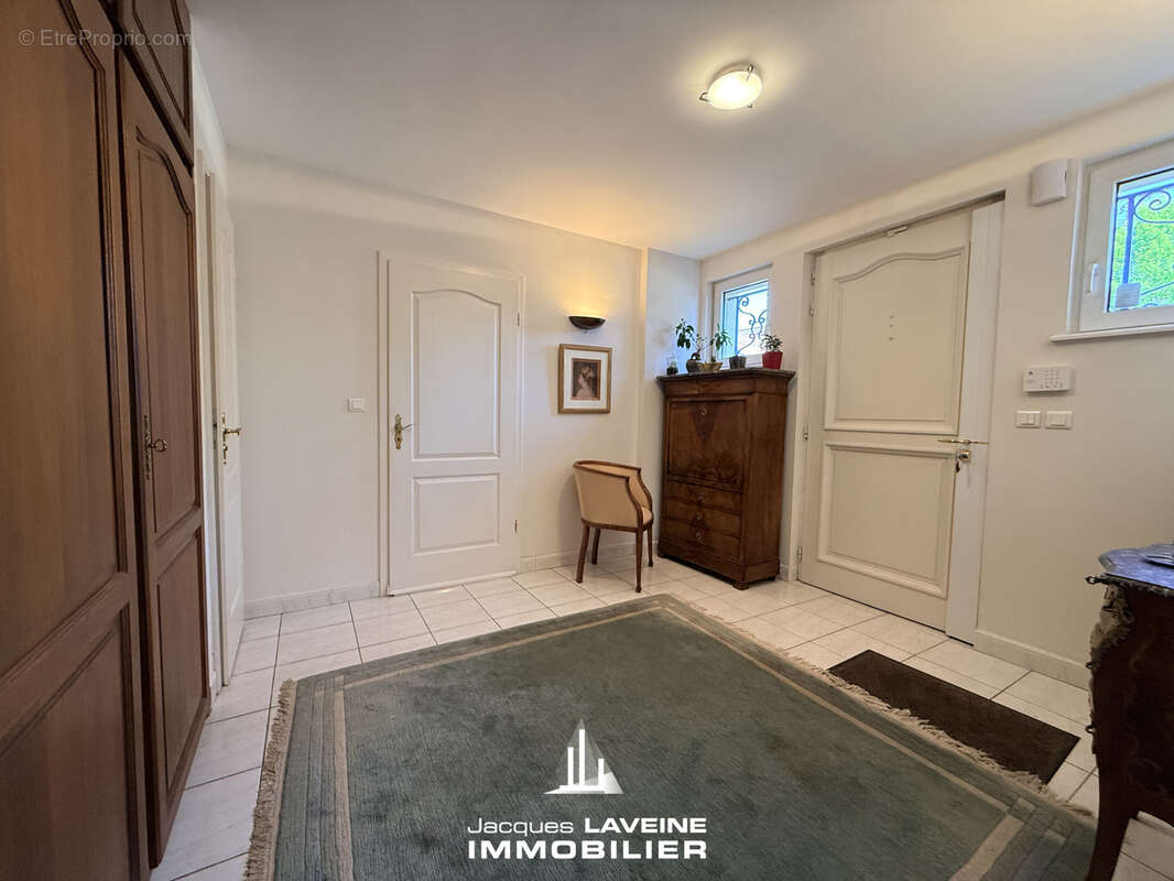 Maison à LONGEVILLE-LES-METZ