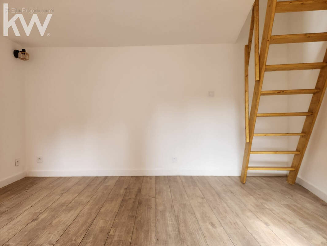 Maison à BORMES-LES-MIMOSAS