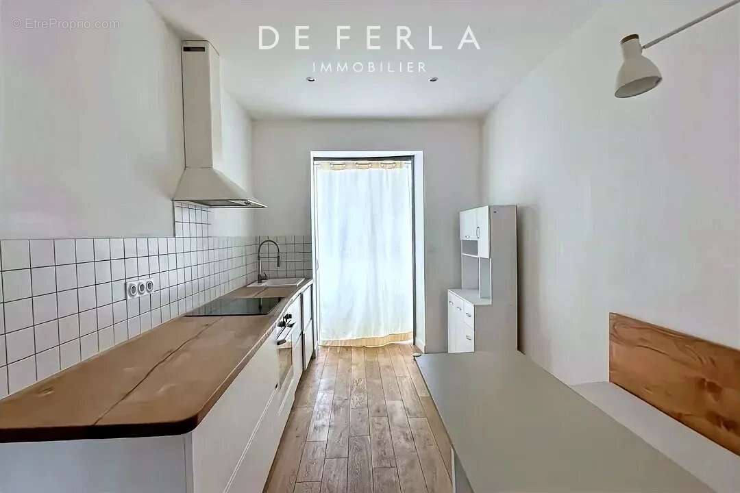 Appartement à MARSEILLE-2E