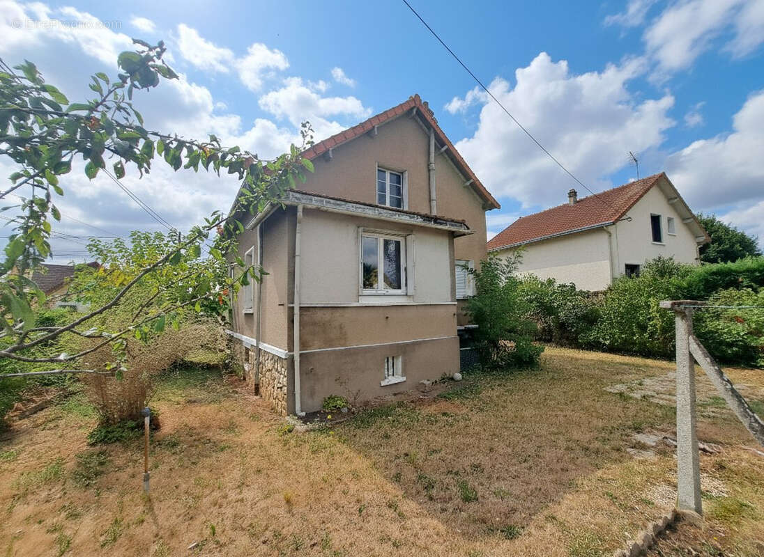 Maison à CHATELLERAULT