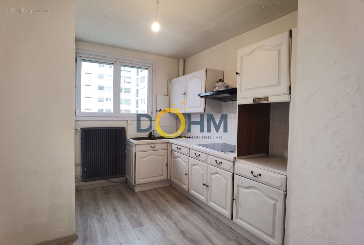 Appartement 5eme étage 77m2 centre Alés - photo 4