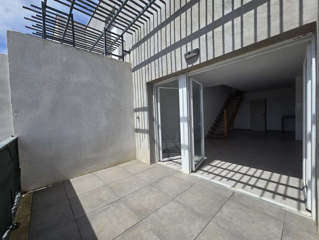 Appartement à LANCON-PROVENCE