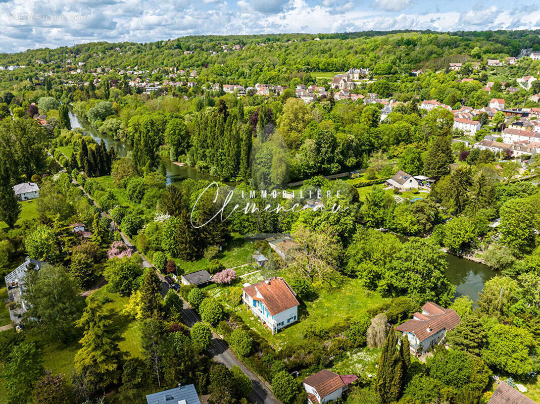 Maison à VAUX-SUR-SEINE