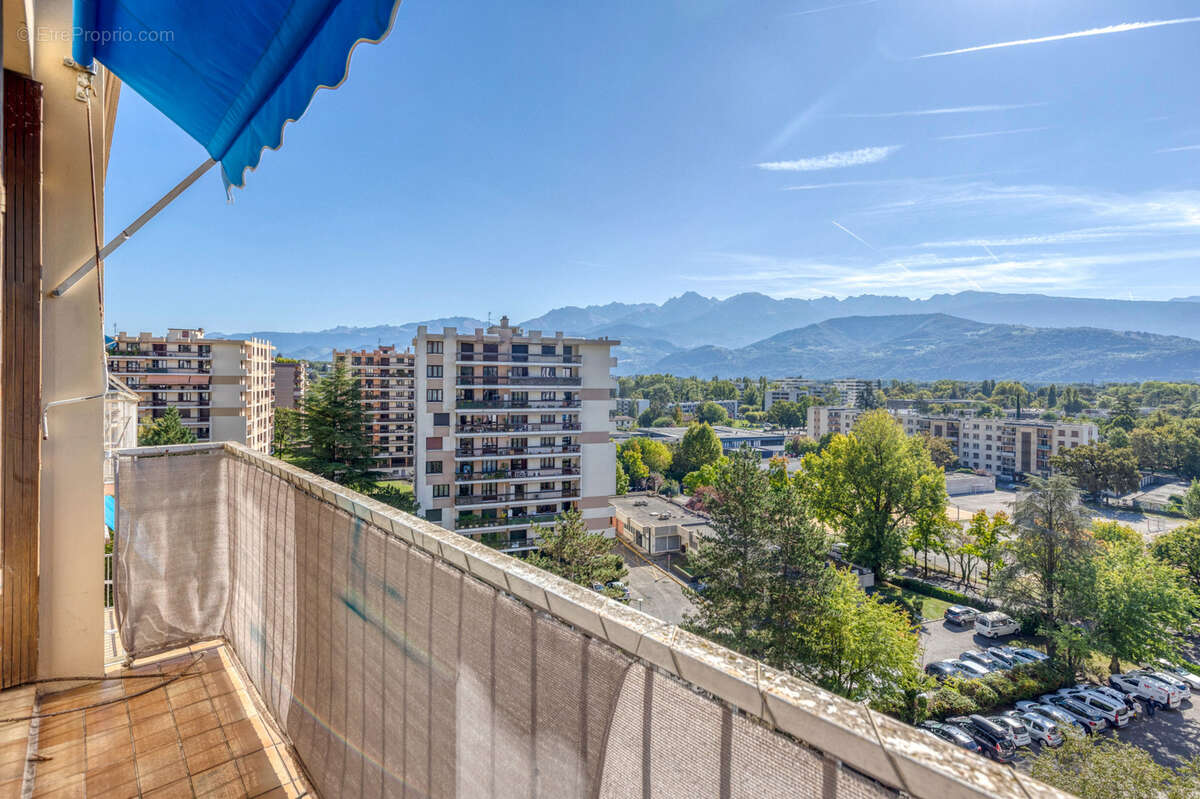 Appartement à MEYLAN