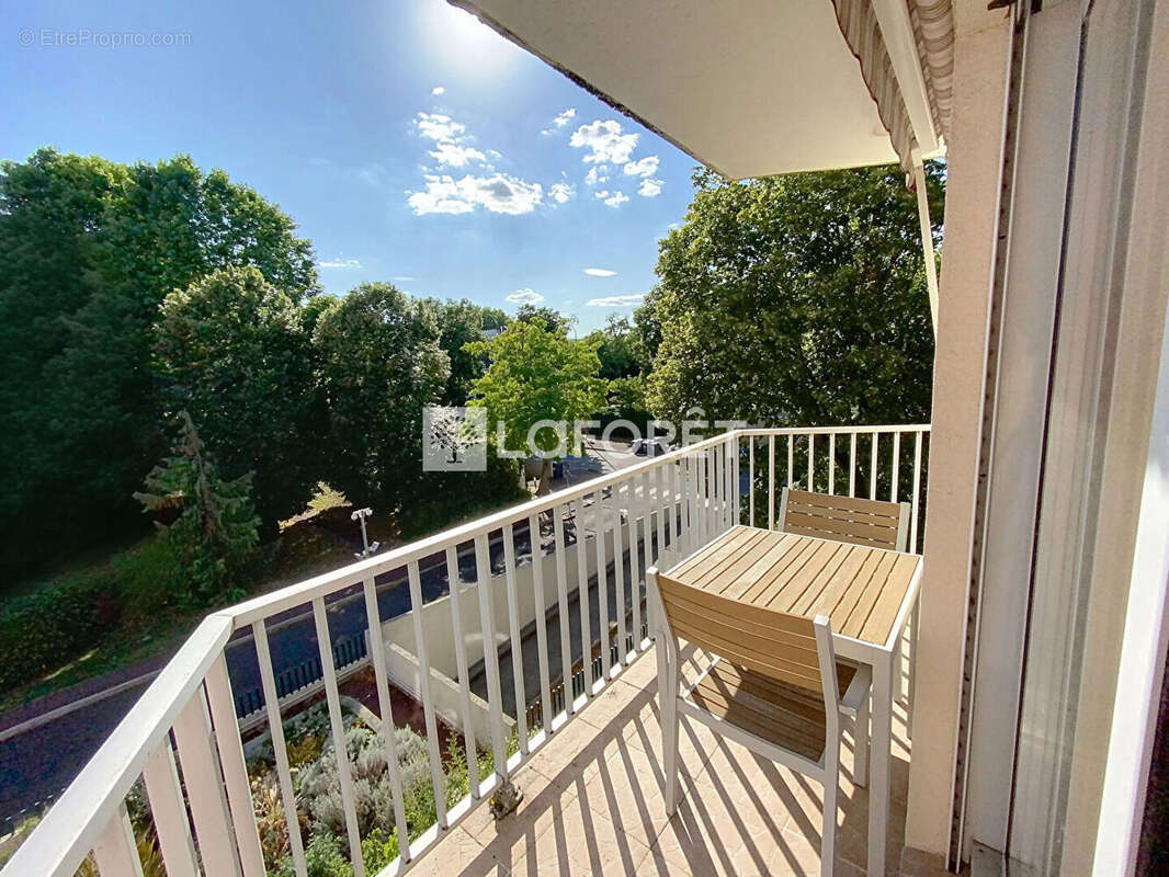 Appartement à VERNEUIL-SUR-SEINE