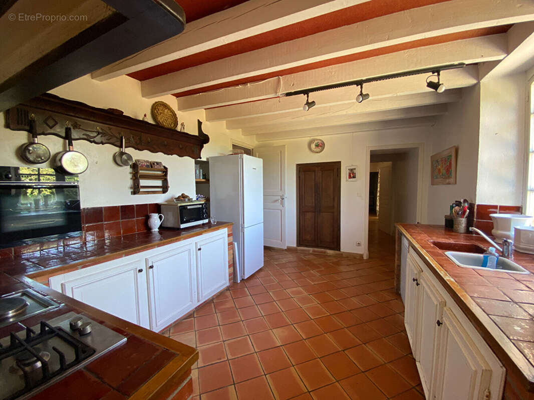 Propriété avec dépendances sur 2,5 ha - photo 10