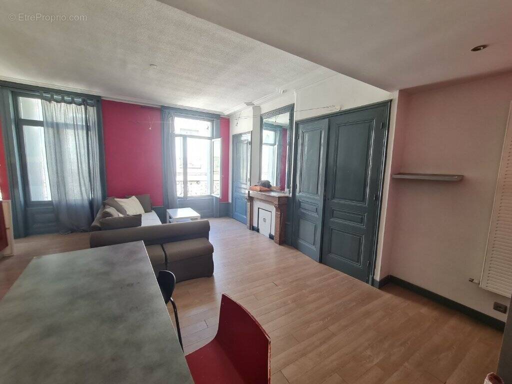 Appartement à SAINT-ETIENNE