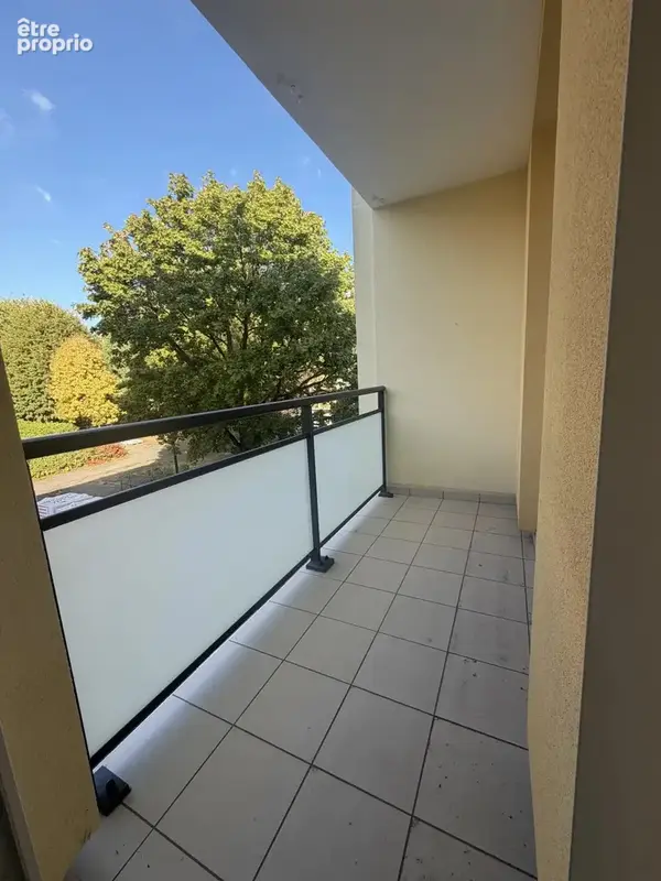 Superbe F3 à deux pas du centre ville. - photo 3