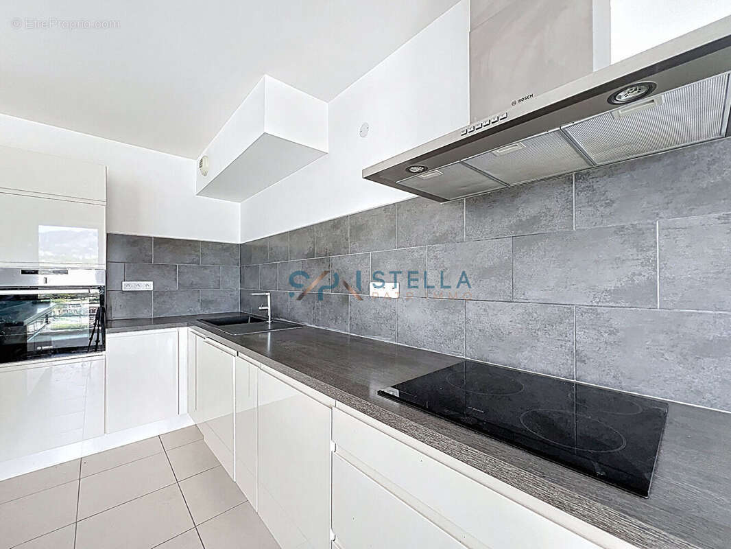 Appartement à SARROLA-CARCOPINO